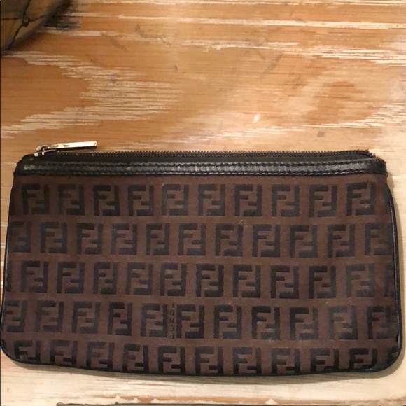 Authentic Fendi small clutch - Picture 2 of 5